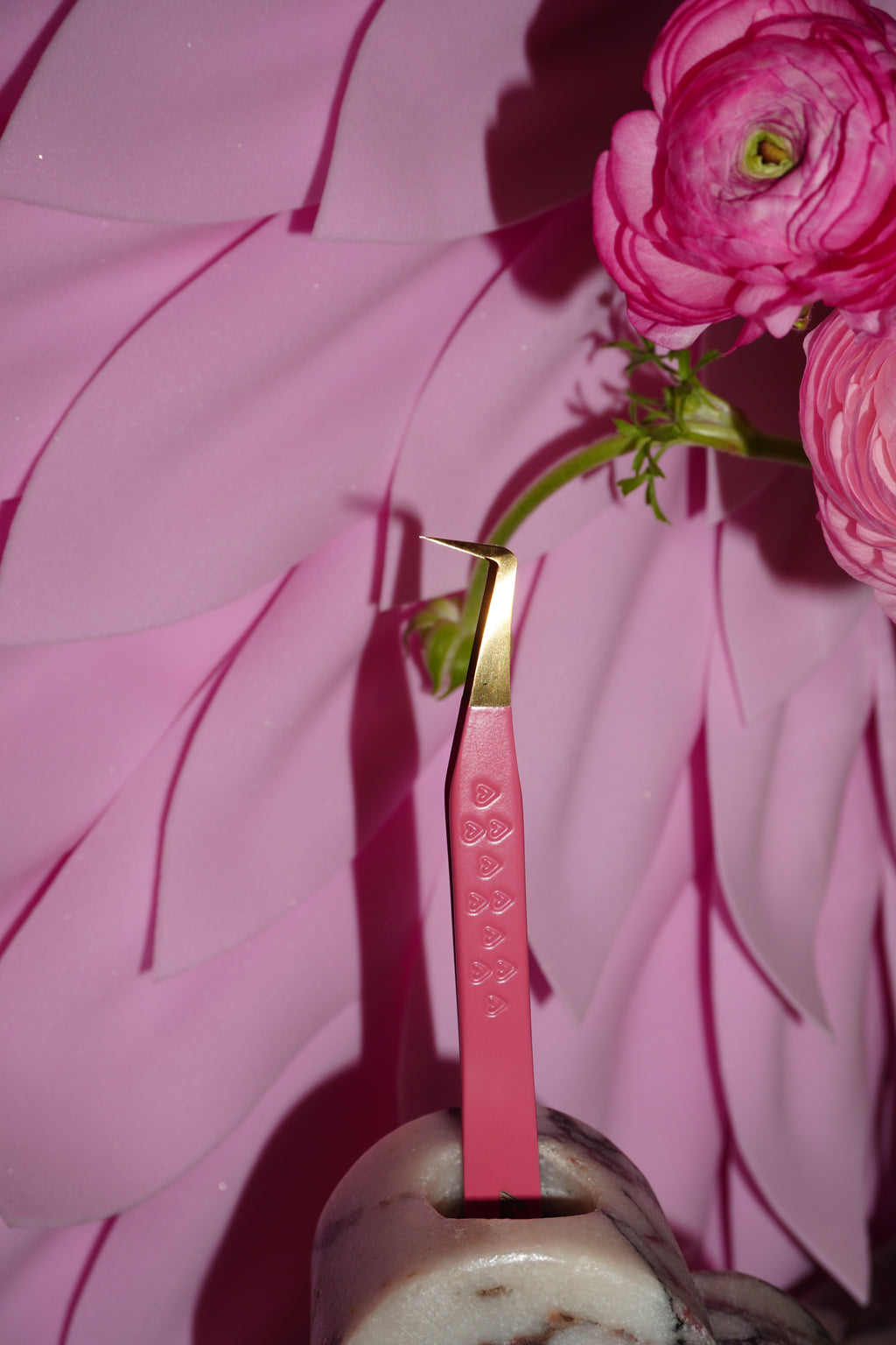 Maison Rosé Vday Tweezers