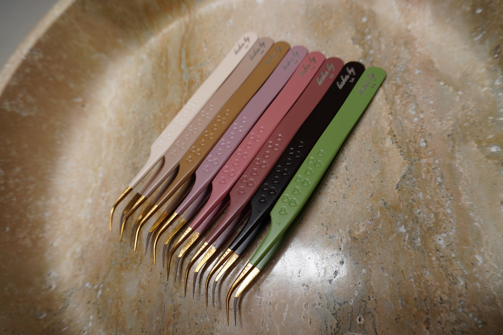 Fiber Tip Curved Isolation
