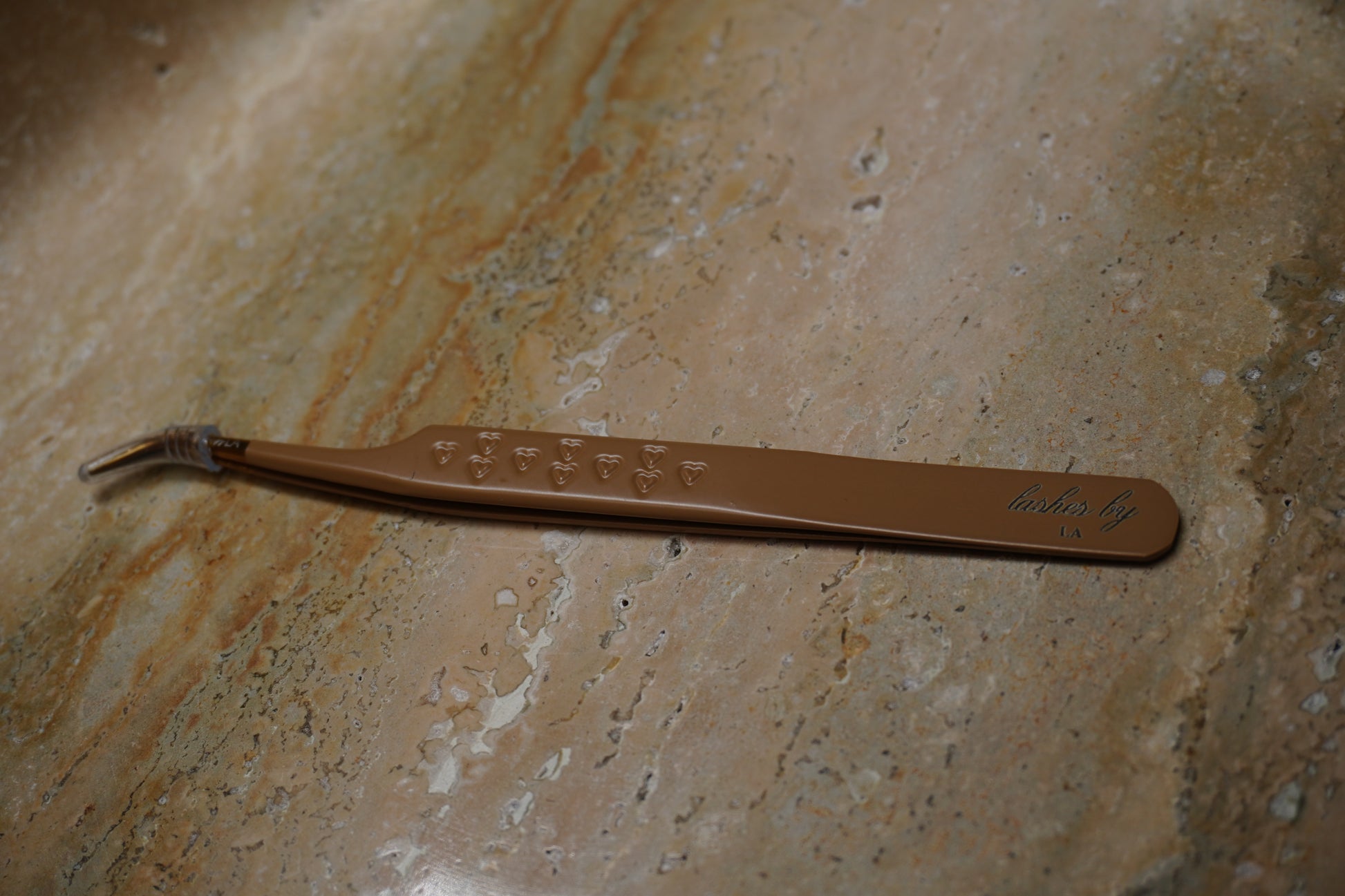 Fiber Tip Curved Isolation
